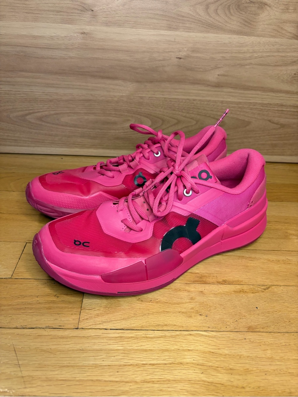 On Running The Roger Pro 2 Men's Sneakers in Pink / Grenadine - Size 8.5